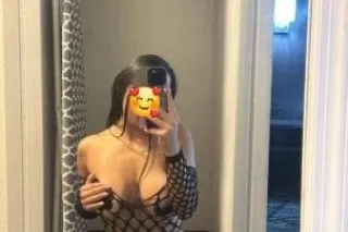 available now sexy gill - 26 - Image 1