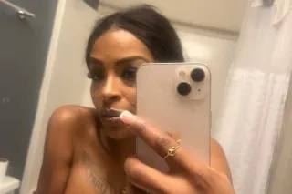 last night in greenville💞 100% Real & Rare🍒cali freak back to play 💞 100% Real & Rare💕 - Image 4