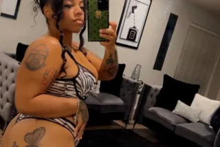 🔥😋 Gorgeous BABE Banging BODY🥰🥵 - Image 3