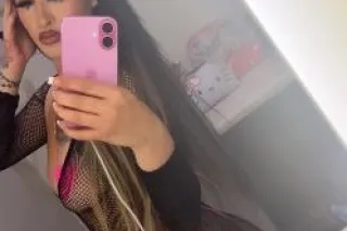 Sexy Latina looking to please ... - Image 1