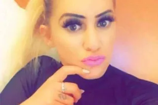 H0T bL0nDe PARTYGIRLS!! wanna play n fool around with us LETS PARTY!! - Image 5