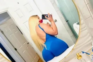 PRETTY LATINA 💋culo grande y t... - Image 2