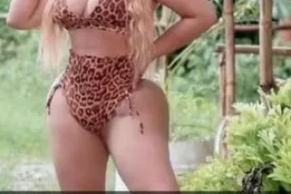 PRETTY LATINA 💋culo grande y t... - Image 4