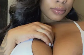 Pretty Wet Petite 💕💦 - 29 - Image 3