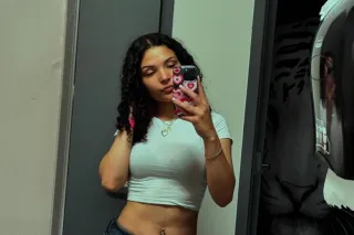 I'm sexy Latina queen🔥Availabl... - Image 1