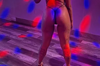 5"8 SLIM THICK & PETITE NYMPHO FREAK 🤪💦 CUM FUCK ME NOW🍑✅FREAKKCUM FUCK ME NOW! - Image 5