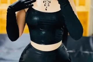 sweet latin girl - 25 - Image 1