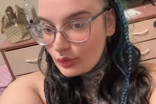🔥🍑BUSTY BBW GOTH BABE 🖤♀ Ready to Play 💋💦 - Image 1
