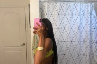 ASK ABOUT MY SPECIALS AND FACETIME DEALS - Image 3