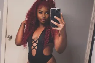 FunSize Sexy Doll Enjoys pleasing & caressing your body,come see why they alway come back Bae - Image 4