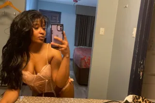 petite,pretty,wet 💦🌊💦 - Image 3