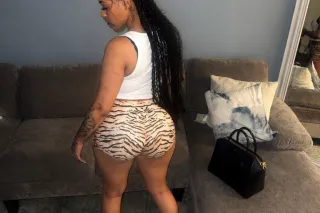 sexy Outcall ONLY 😘😘 - 24 - Image 3