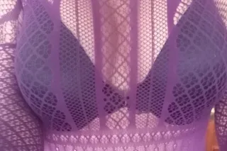 Hola vamos a pasarla bien estoy disponible - Image 2