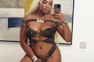 African Goddess - 25 - Image 1