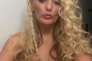 A blonde bombshell that will rock your world - Image 4
