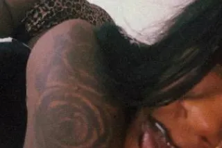 TIGHT CREANY PUSSY 🔥💦 OUTCALLS... - Image 4