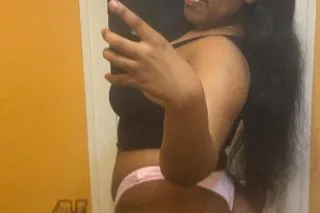 Sexy black women here to tease... - Image 4