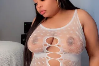 Busty Pretty Pussy Latina DATY and MORE 💦 - Image 6