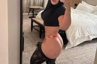 NEW IN THE CITY! 🔥 😻 SEXY AND ... - Image 1