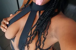 NEW IN TOWN !! 🤪💦 HERE FOR A S... - Image 2