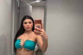 Slymar 7/12 Avaliable 💚 2 girls TEXT yes i verify - Image 1