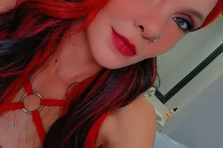 😈😈😈😈petite snowbunnie throat 🐐 and soul snatcher😜😜😍😍🥰 - Image 1