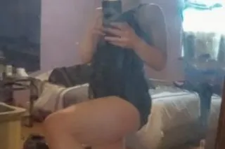 Hey handsome, no need to look ... - Image 1