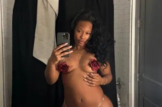 LETS PLAY😍😍💋 Ask about my 2 Girls 👯 Ask about my overnight - Image 4