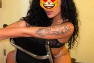I am Latina from Venezuela 🍑Looking for fun 😈Affectionate 🍆👅 - Image 1