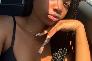 Stop looking and Cum fuck me 💋... - Image 4