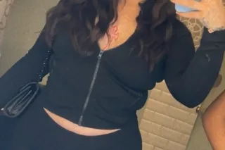 SLIM THICK WHITE GIRL💋 - Image 6