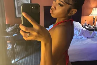 Sexy Petite Blasian💋 - Image 1