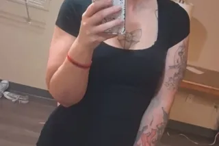 classy and a lil white trashy - Image 1