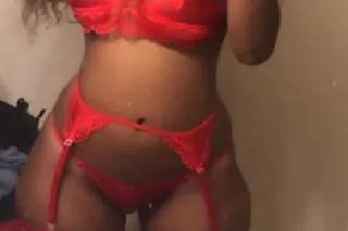 hey if you wanna link up hmu u... - Image 1