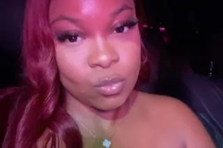 Back in Town 🤠; Lets warm up in this cold weather ❄Thick stallion 🍫 ready to play 🫦 - Image 2