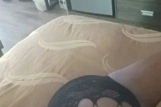 TIGHT AND SQUIRTER - Image 4