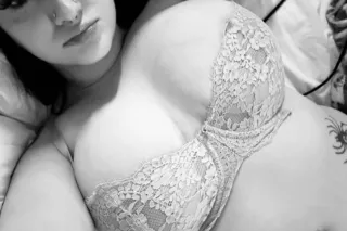 Tight Curvy Latina 💋 New in town 🥰 Cum have fun! Incalls/ Outcalls Available - Image 10
