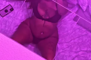 thick an pretty - Image 3