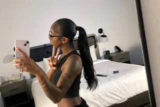 sexy babe ready for a good time 🥰 - Image 2