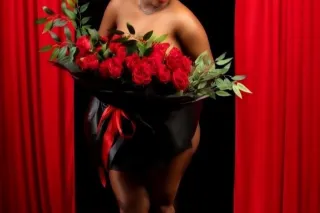 Bombshell Beauty 💋 Ebony Spinner 🔥 - Image 5