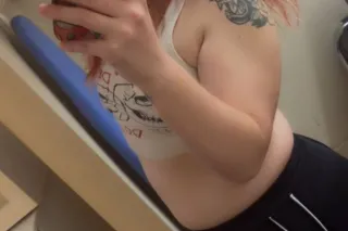 BABIES IM DOING DEALS 100 qv and 200 hr - Image 2