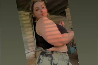 come see a baddie you won’t be... - Image 4