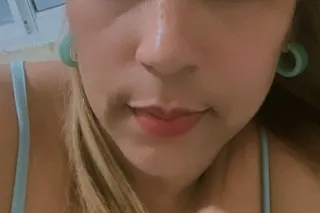 latina madura amoroza capaz y ... - Image 1