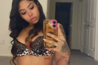 Puerto Rican Princess💦👅 - Image 3