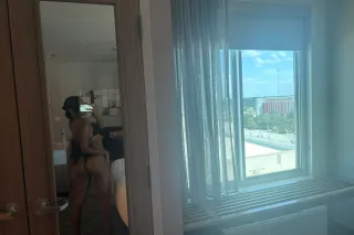 Great Energy, Wet Pussy & Alot To Explore 💦👣😛 - Image 5