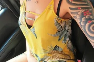 Beautiful Absolutely Gorgeous Babe 😘💕of Exotic Sweet smiles charm with a sweet pussy Incall/Outcall, Car fun, hotel I'm available now 24/7 WhatsApp 😘 - Image 3