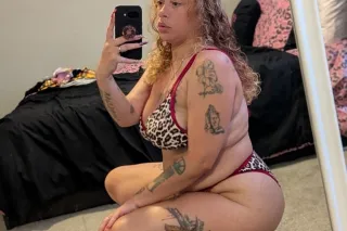 ✨ Light-Skinned Caramel Cutie ... - Image 2