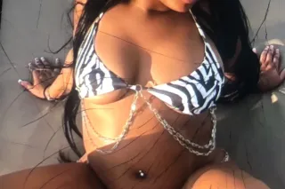 THROAT 👅💦 GOAT OUTCALLS ONLY 🫦... - Image 4