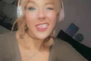 NEW PHONE NUMBER!!!! PAWG MILF... - Image 2