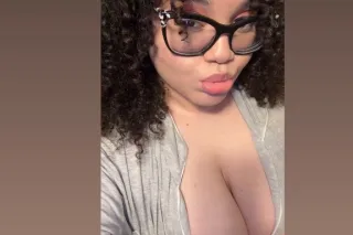 Outcalls only !!hhr special with a bbj $100 passionate asf to kiss on me daddy😩💦 BBW throat demon💦420 friendly ,i love riding dick 😩🤭 all my meets require a deposit!!! - Image 9